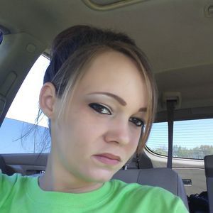 Meet your Posher, Desiree